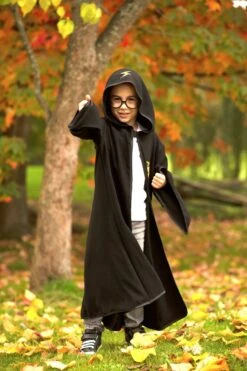WIZARD CLOAK & GLASSES