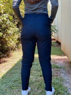 Solid Traveler Jasmine Navy -Simply Devine Gifts And Decor Shop 860A59B6 A7D4 487E A54E 6718216CBF5D