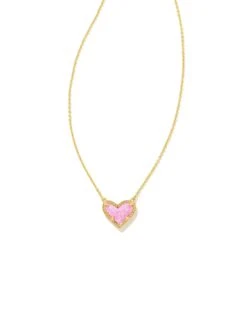 ARI HEART PENDANT NECKLACE -Simply Devine Gifts And Decor Shop b6fc0334bf9122a6bdf447eaa3b61369
