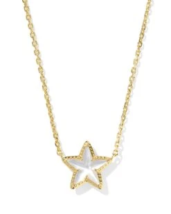CASSIDY SHORT PENDANT NECKLACE